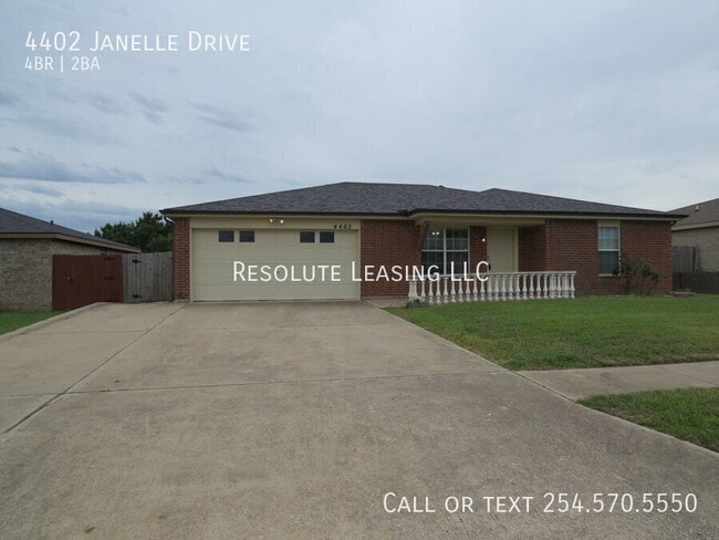 Building Photo - 4402 Janelle Dr
