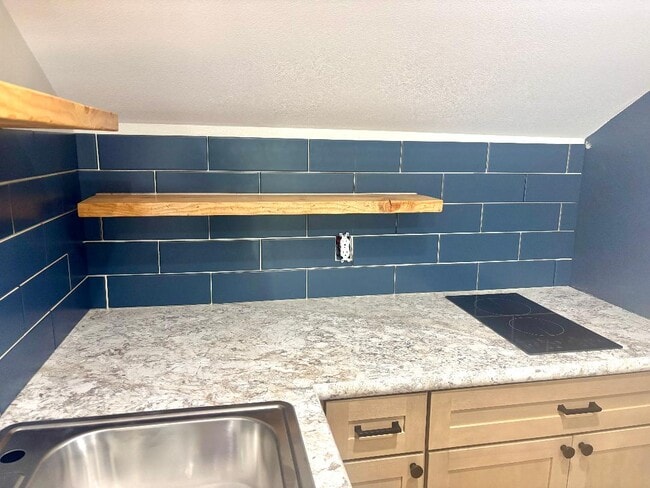 Photo - 1007 W Main St Unit A