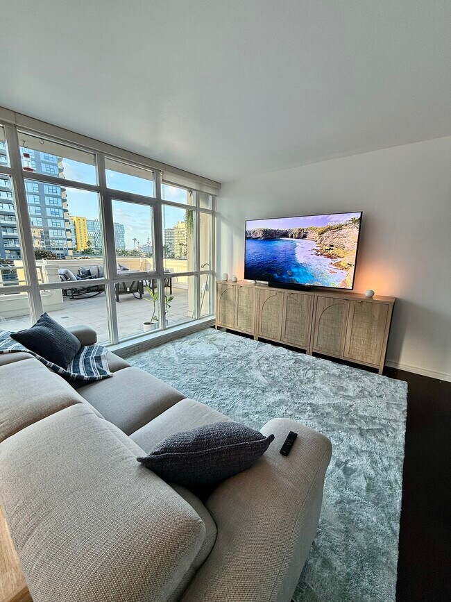 Photo - 1431 Pacific Hwy Unidad 607