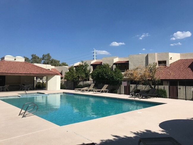 Photo - 2 bed + Bonus Room/Loft and 2 car garage