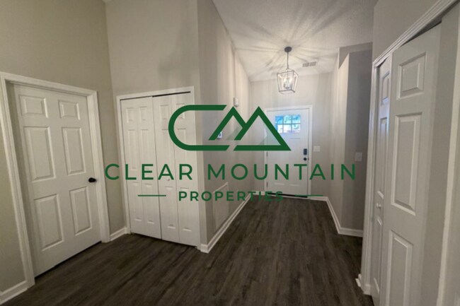 Photo - WINTER IS COMING! NEWLY RENOVATED HOME - $... Unit 18 SF