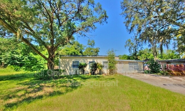 Photo - 10610 Ithaca Dr