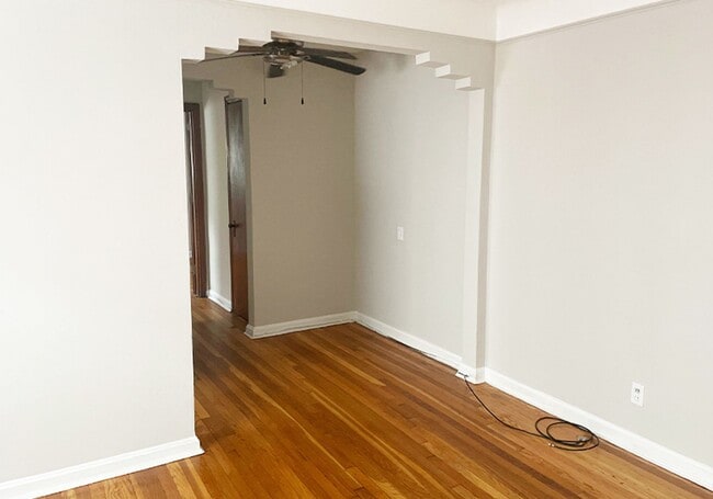 Photo - 956 Ludlow Ave Unit 956-07