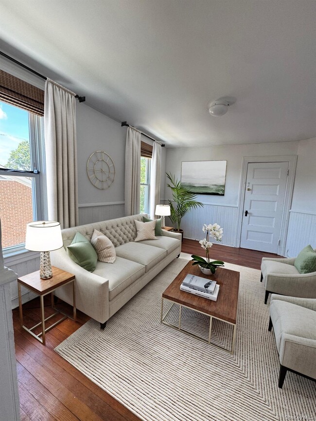 253 Sea Cliff Ave Unit 1