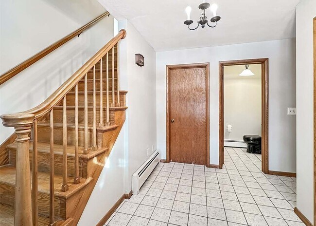 Photo - 167 Joliette Ave