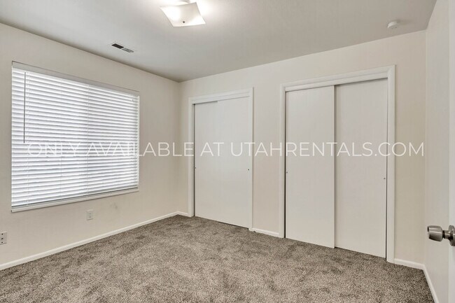 Photo - 255 E Center St Unit 10