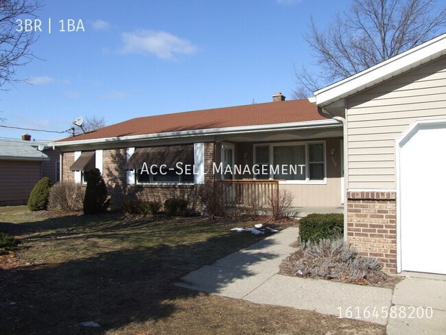 Building Photo - 5798 Christie Ave SE