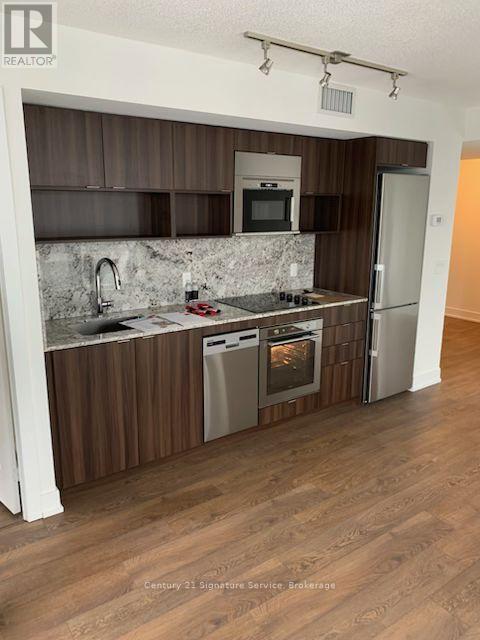 Photo - 7 Mabelle Ave Unit 1902