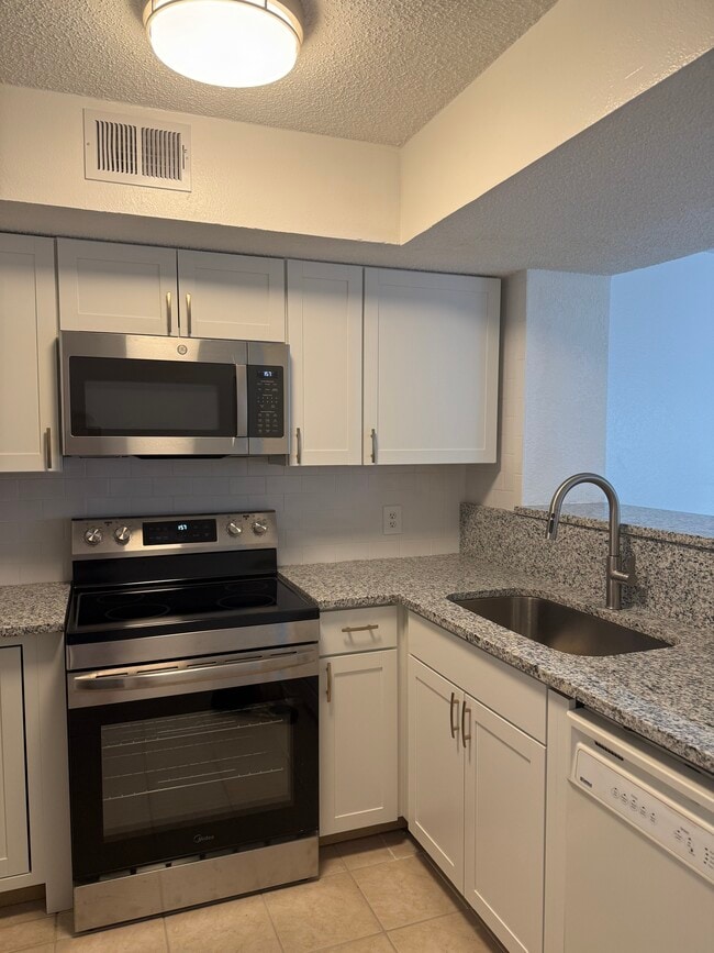 Photo - 2301 Basil Dr Unit F113