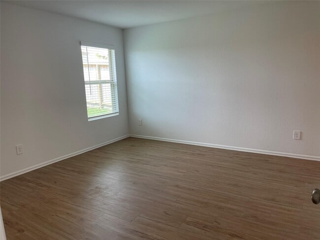 Photo - 440 Jewett Meadow Dr