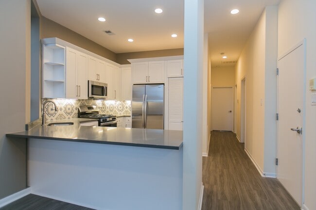 Photo - 2324 N Clark St Unit Apt 3