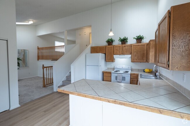 Building Photo - Single Family Home for Rent in Rifle