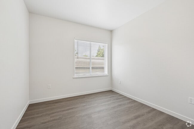 1BR, 1BA - 607SF - Bedroom - Harrington Grove