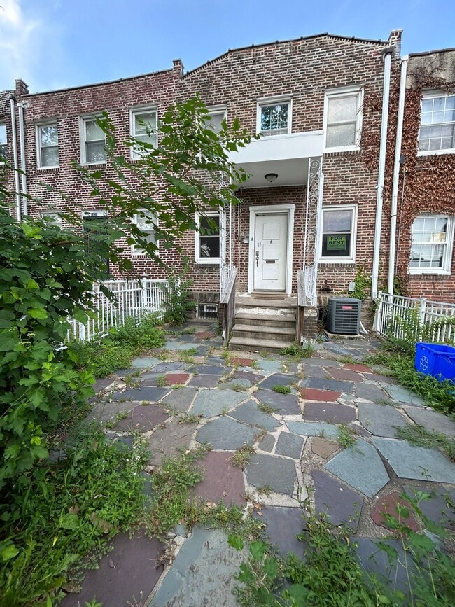 Photo - 1935 W Chew Ave Casa