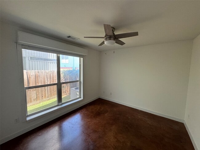 Photo - 2605 Calumet St