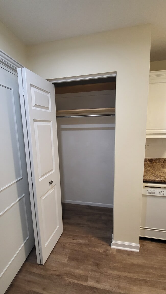 Photo - 43 Balance Rock Rd Unit 14