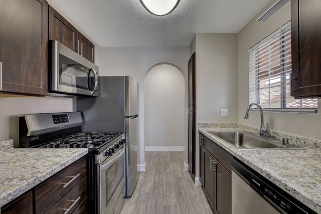 Diamondhead Apartments
