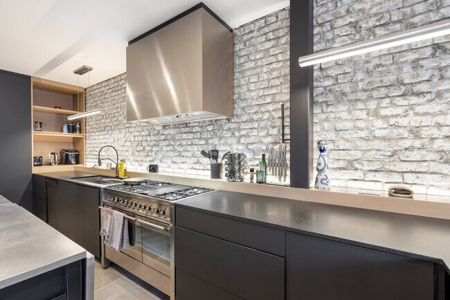 Photo - 1230 Hamilton St Unit ID1226641P