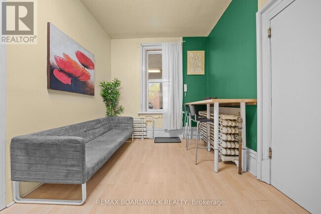 Photo - 155 Stewart St Unit 2