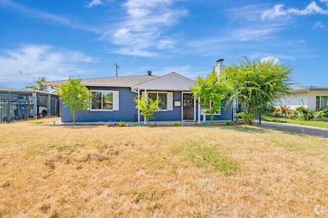 Building Photo - 5400 Valletta Way Rental