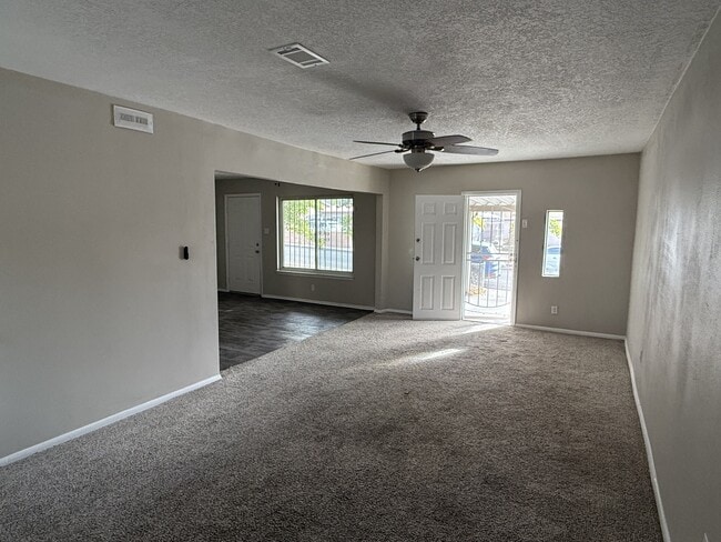 Photo - 1725 Spence Ave SE