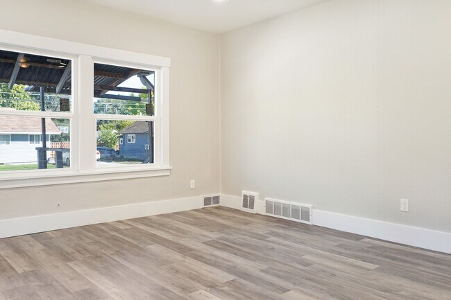 Photo - 1601 Miller Ave Unit 1601