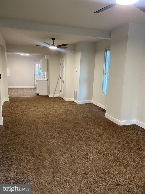 Photo - 724 E 35th St