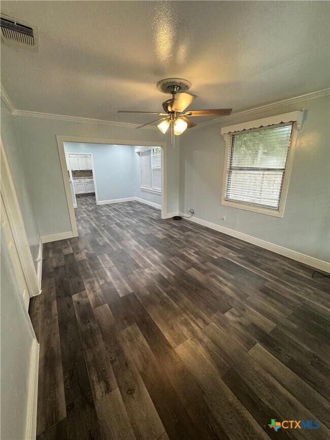 Photo - 1705 Holly St