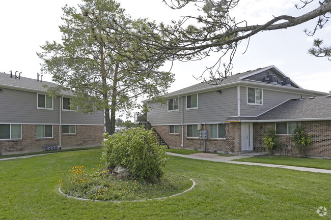 Building Photo - Boulder Pines Apartments