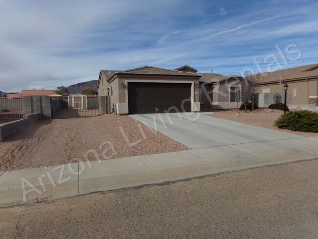 Photo - SUPER CLEAN 4 BEDROOM HOME