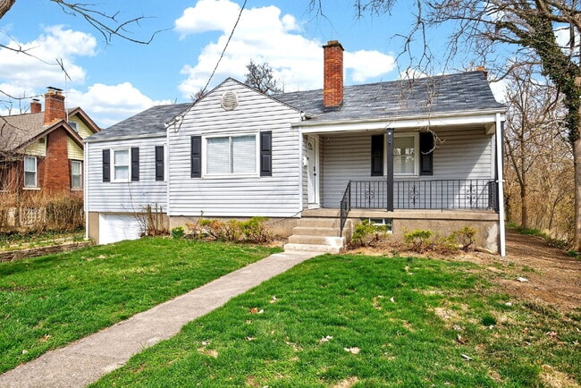 Photo - 1930 Stevens Ave