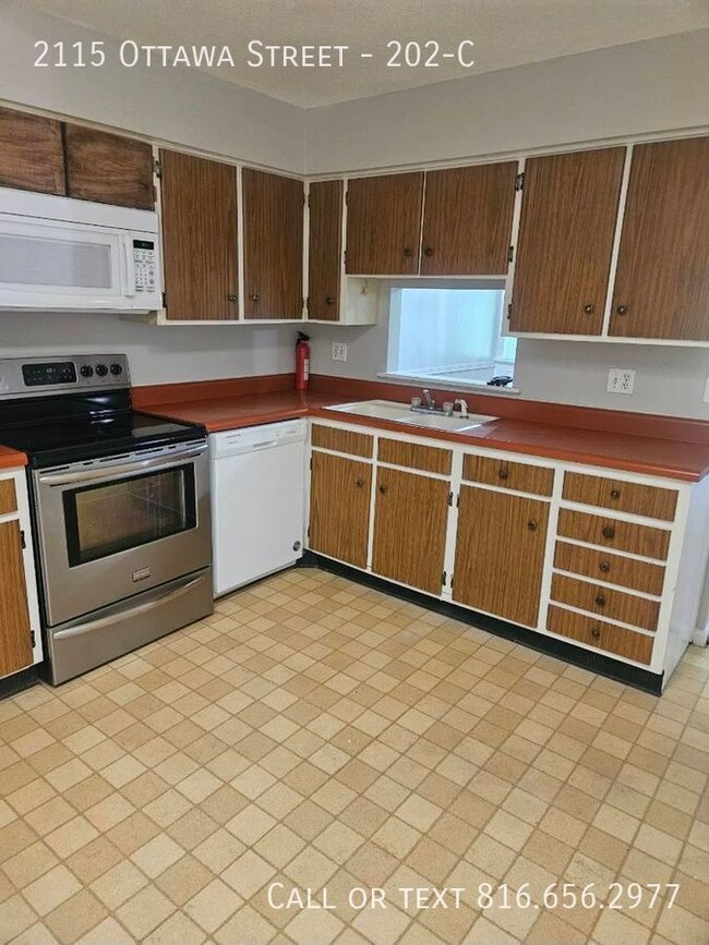 2113 Ottawa St 101C Leavenworth, Ks - SECO... - 2113 Ottawa St 101C Leavenworth, Ks - SECO... Apartamento Unidad 202-C