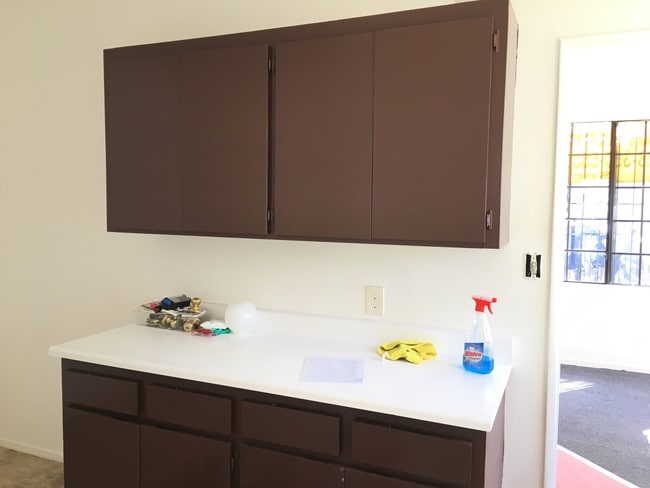 Building Photo - 1207 W 60th Pl Unit 60th Place