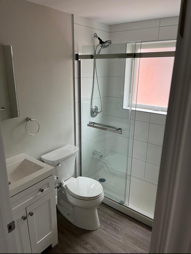 Photo - 293 Main St N Unit #2