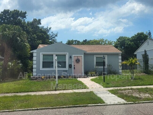 Photo - 2235 20th St S