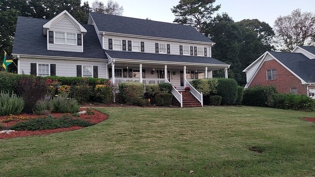 Photo - 2599 Hickory Cove SW