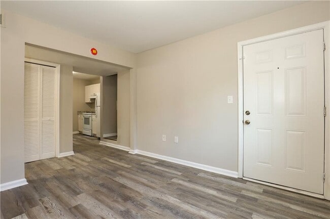 Photo - 166 Anderson Ave NW Unidad B08