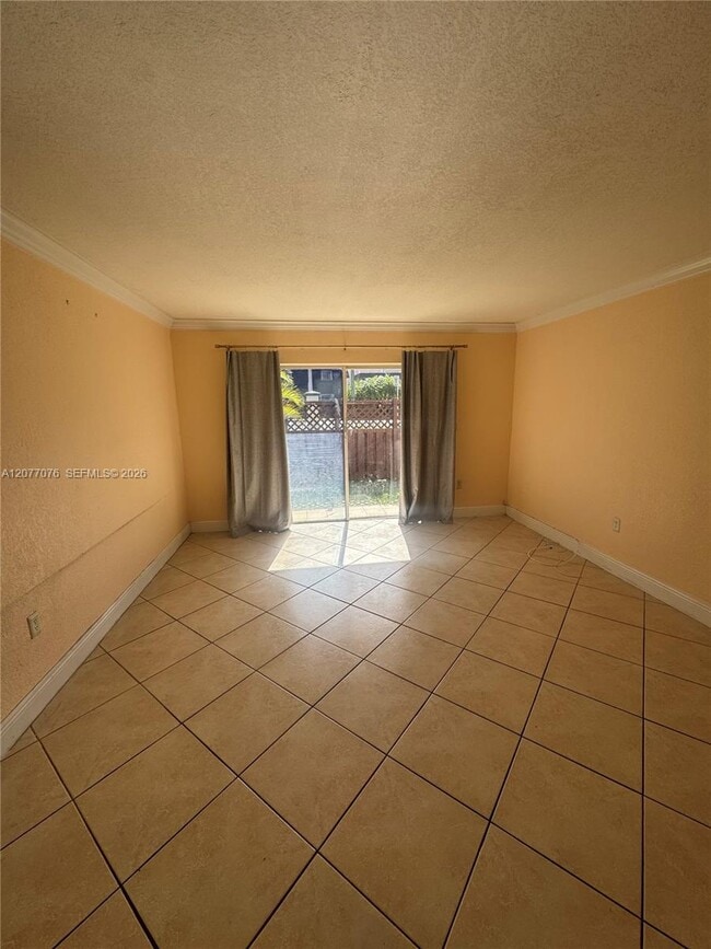 8601 SW 94th St Unit 103W
