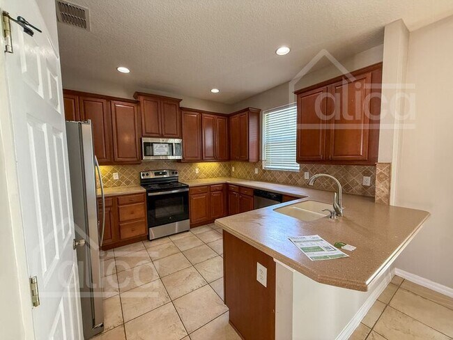 Photo - 109 Whispering Pines Way