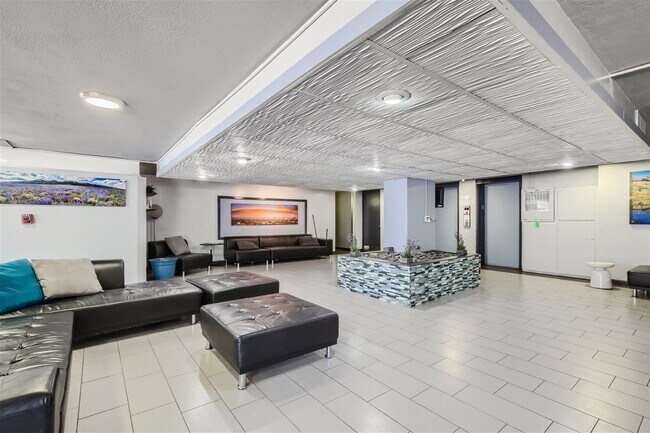 Fully Furnished Denver Apartment Near City Park, Cherry Creek & Congress Park