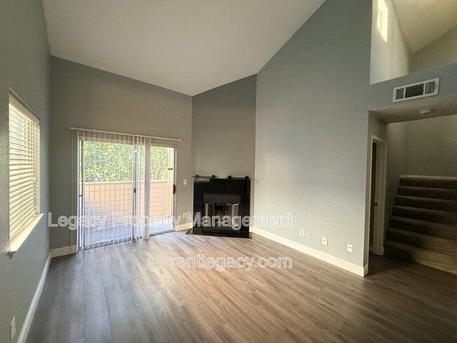 Photo - 1019 Dornajo Way Unit Apt 266