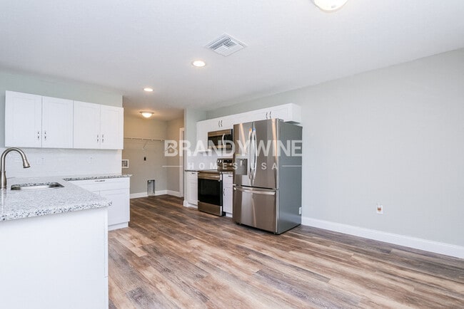 Photo - 3601 Reynolds St