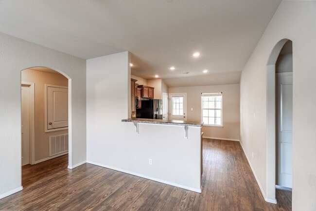 Photo - 2220 Ridgeway Ln