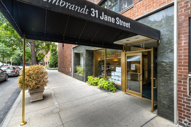 Photo - 46 Eighth Ave