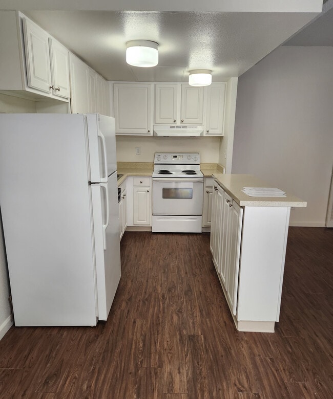 Photo - Hidden Brook Apartments