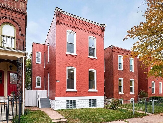 Building Photo - 2939 Michigan Ave Rental