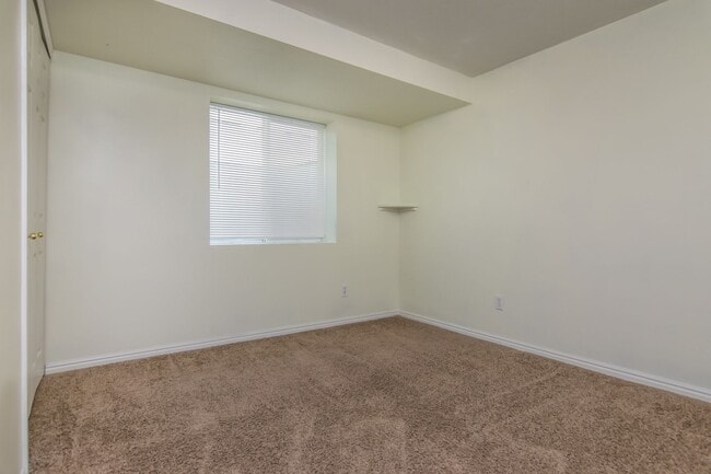 Photo - 5 Bedroom Home in Herriman; 2700 sq ft; Open Floor Plan