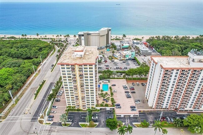 Building Photo - 3000 E Sunrise Blvd Unit 2H Rental