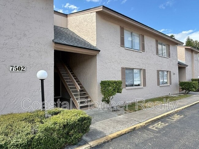 Building Photo - 7502 Needle Leaf Pl Unit #A