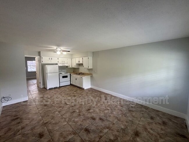 Photo - 1031 Columbia Ave